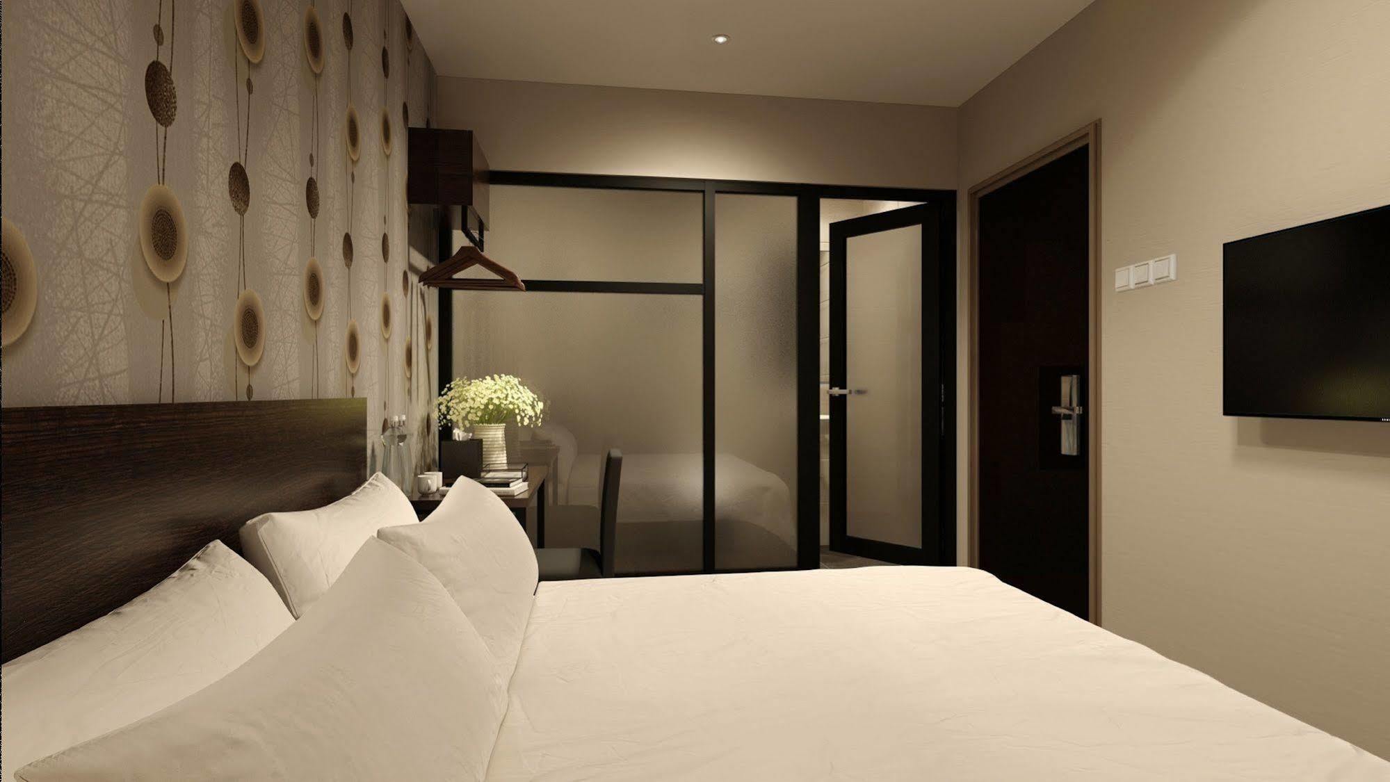 The Square Hotel Skudai Exterior photo