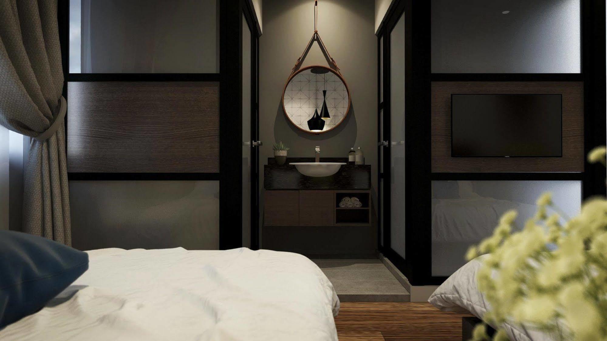 The Square Hotel Skudai Exterior photo